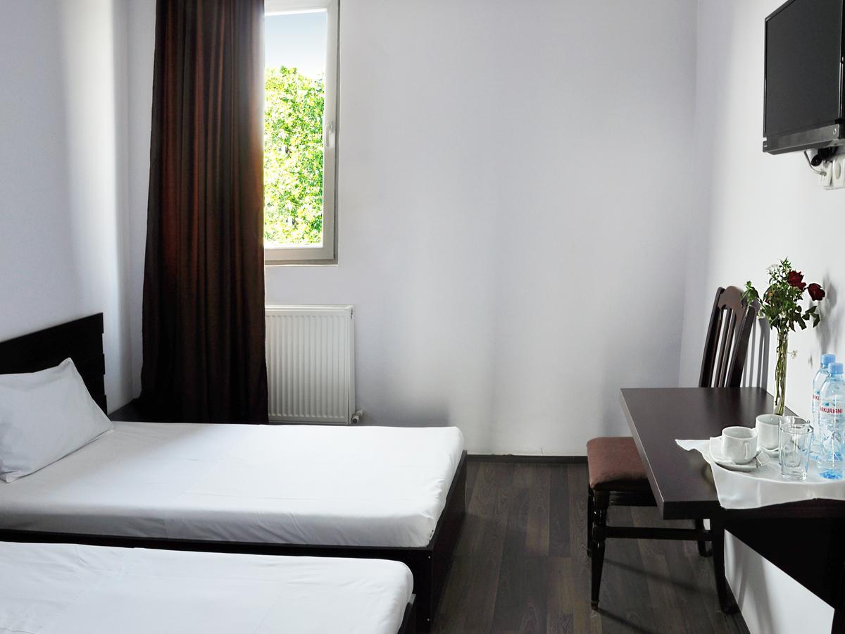 Grand Hotel Tbilisi Bagian luar foto