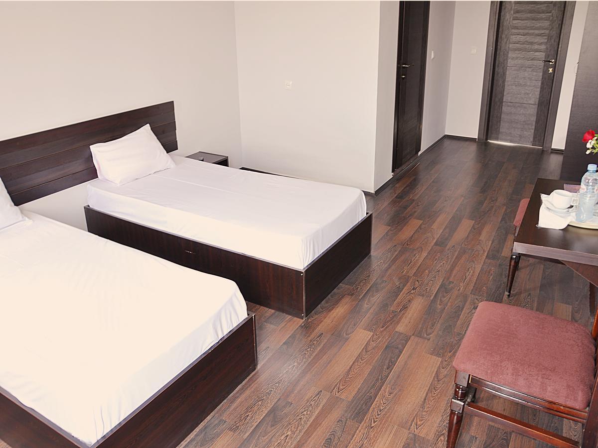 Grand Hotel Tbilisi Bagian luar foto